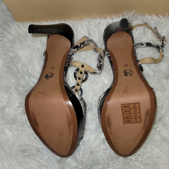 Snake print MK  heels - Picture 3 of 4
